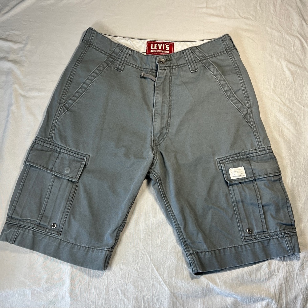 Levi's Squad Cargo Shorts Men's Size 31 Gray 100% Cotton Skater, Relaxed, Y2K